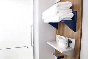 Microtel Inn & Suites by Wyndham Charlotte/Northlake