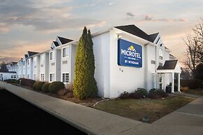 Microtel Inn & Suites by Wyndham Bethel/Danbury