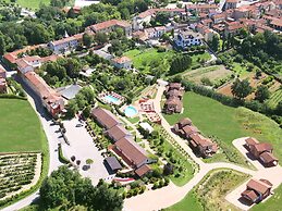 Ariotto Village