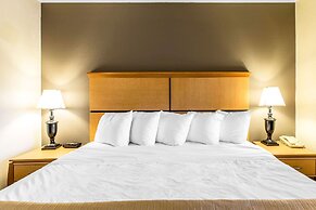 Quality Inn & Suites Silverthorne - Copper Mountain