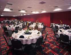 Holiday Inn Pewaukee - Milwaukee West by IHG