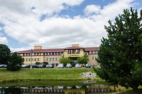 Holiday Inn Pewaukee - Milwaukee West by IHG