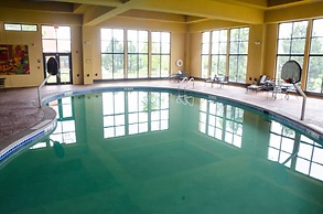 Holiday Inn Pewaukee - Milwaukee West by IHG