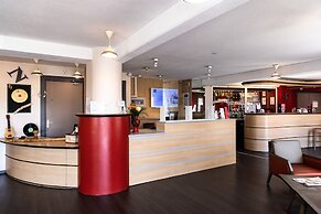 ibis Autun