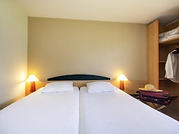 ibis Autun
