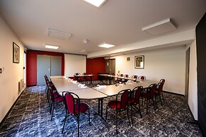ibis Autun