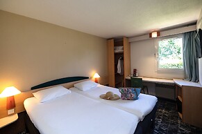 ibis Autun