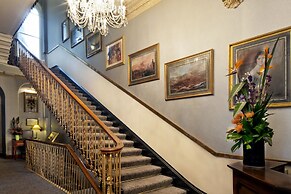 Gem Strathmore Hotel