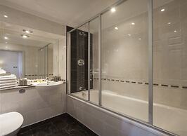 Gem Strathmore Hotel