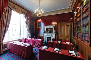 Gem Strathmore Hotel