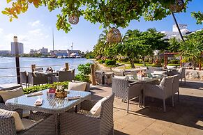 Sunset Marina Resort & Yacht Club