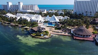 Sunset Marina Resort & Yacht Club