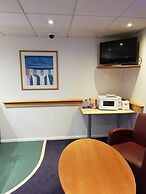 Days Inn by Wyndham Membury M4