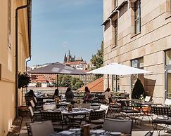 Four Seasons Hotel Prague