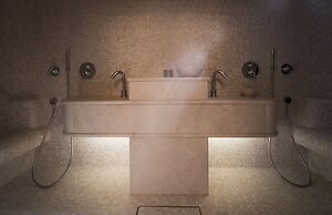 Four Seasons Hotel Prague