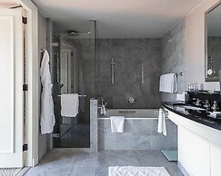 Four Seasons Hotel Prague