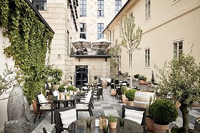 Four Seasons Hotel Prague