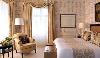 Four Seasons Hotel Prague