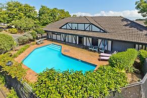 Oakwood Manor Motor Lodge