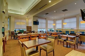 Hilton Garden Inn Norwalk
