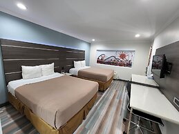 Travelodge by Wyndham Fullerton Near Anaheim
