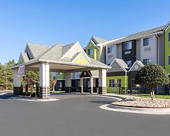 Quality Inn & Suites Ashland near Kings Dominion