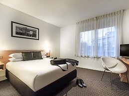ibis Melbourne Hotel and Apartments