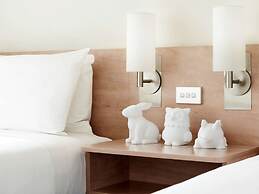 ibis Melbourne Hotel and Apartments