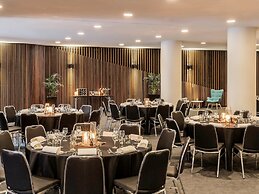 ibis Melbourne Hotel and Apartments