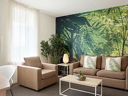 ibis Melbourne Hotel and Apartments