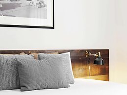 ibis Melbourne Hotel and Apartments