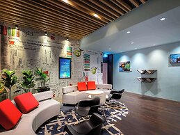 ibis Melbourne Hotel and Apartments