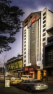 ibis Melbourne Hotel and Apartments