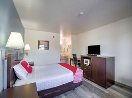 OYO Woodland Hotel and Suites