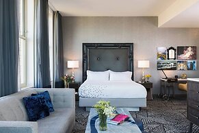 Renaissance Pittsburgh Hotel