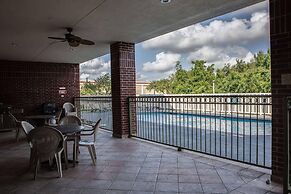 Country Inn & Suites by Radisson, Harlingen, TX
