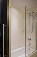 Courtyard by Marriott New York JFK Airport