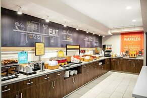 Hampton Inn & Suites Las Vegas-Henderson