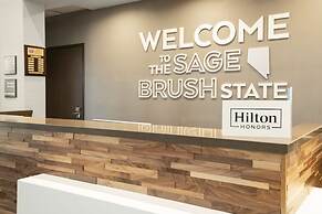 Hampton Inn & Suites Las Vegas-Henderson