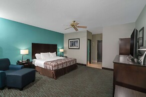 La Quinta Inn & Suites by Wyndham Knoxville East