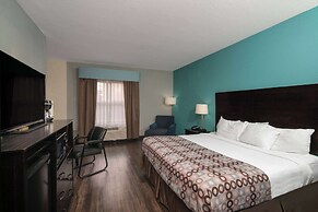 La Quinta Inn & Suites by Wyndham Knoxville East