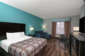 La Quinta Inn & Suites by Wyndham Knoxville East
