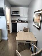 Suburban Studios Stuart near Federal Hwy 1