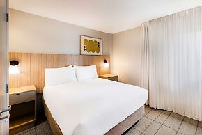 Sonesta Simply Suites Jersey City