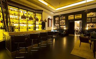 St. James' Court, A Taj Hotel, London