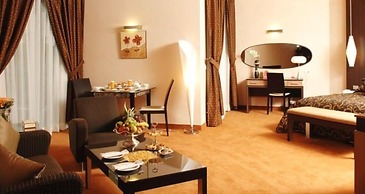 Regency Palace Hotel