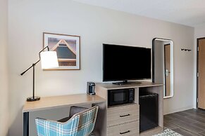 AmericInn by Wyndham Duluth South Black Woods Event Center