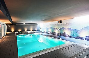 Prestige Victoria Hotel