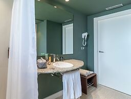 Prestige Victoria Hotel