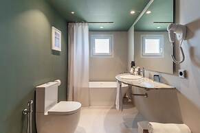 Prestige Victoria Hotel